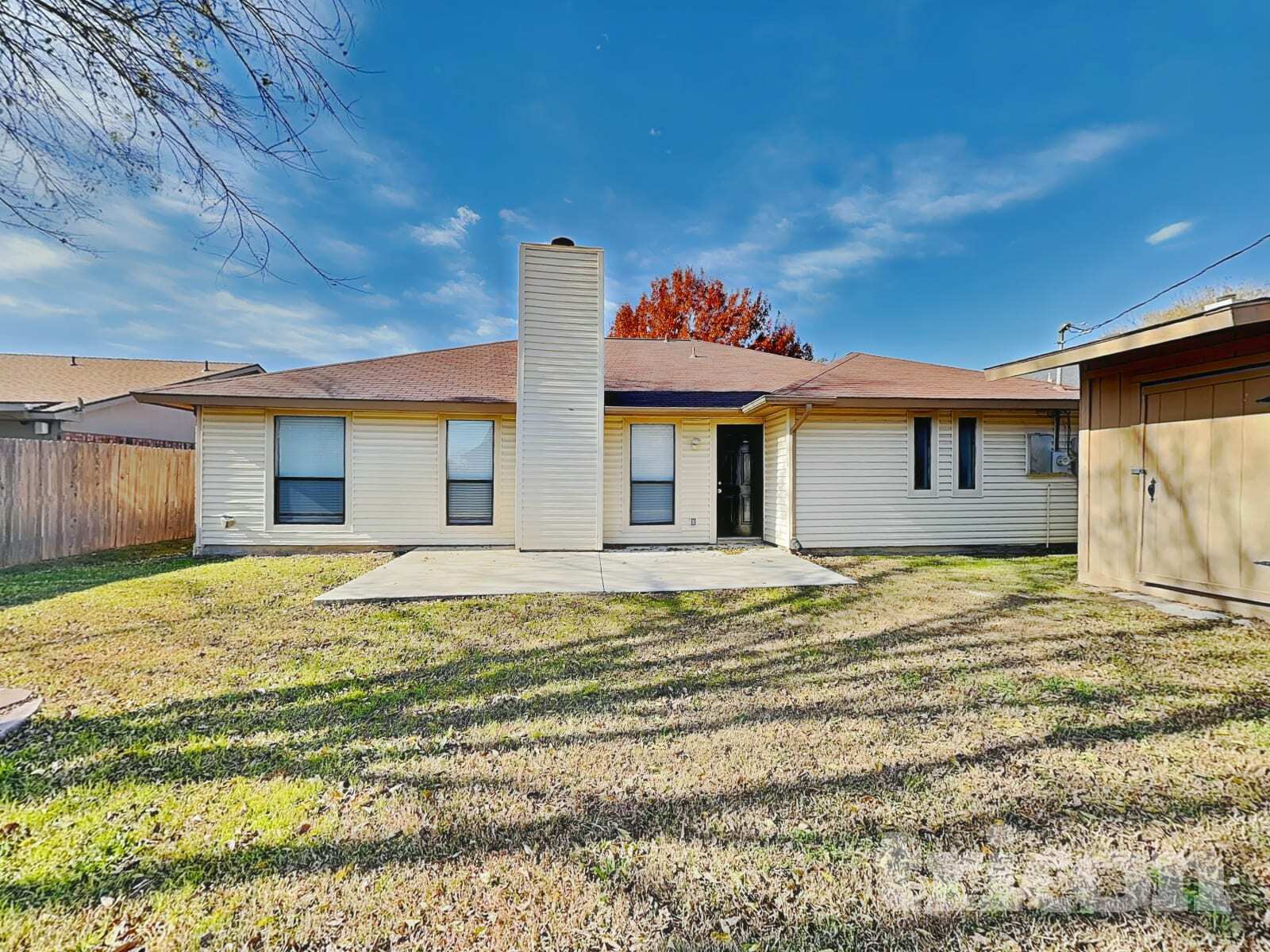 Building Photo - 6211 Minuteman Ln