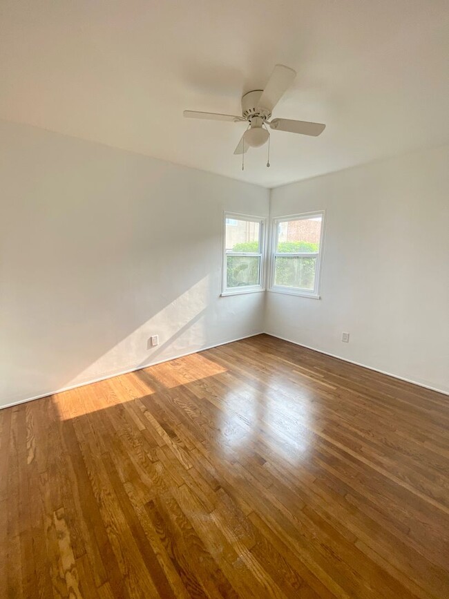Building Photo - Midtown Ventura - Cottage Two bedroom, one bathroom