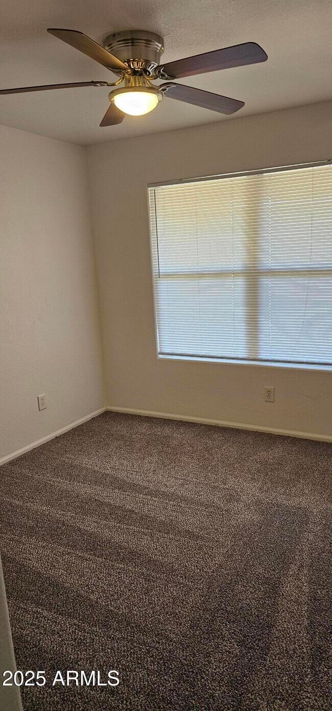 Building Photo - 11432 E Petra Ave