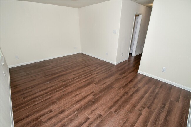 Building Photo - 3610 Bluebird Park Ln