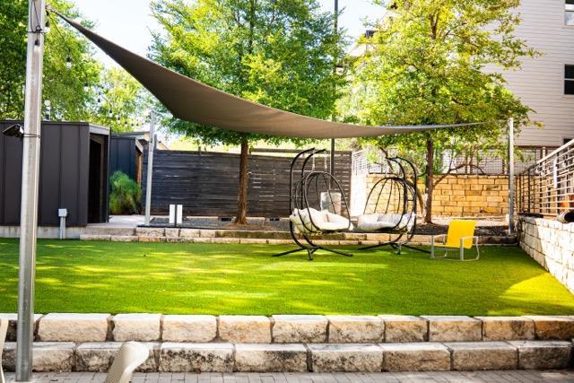 Building Photo - 2505 Thornton Rd