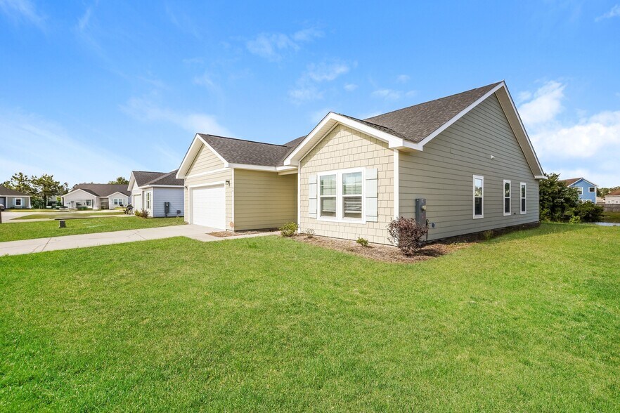 Building Photo - 64 Laura Ct.