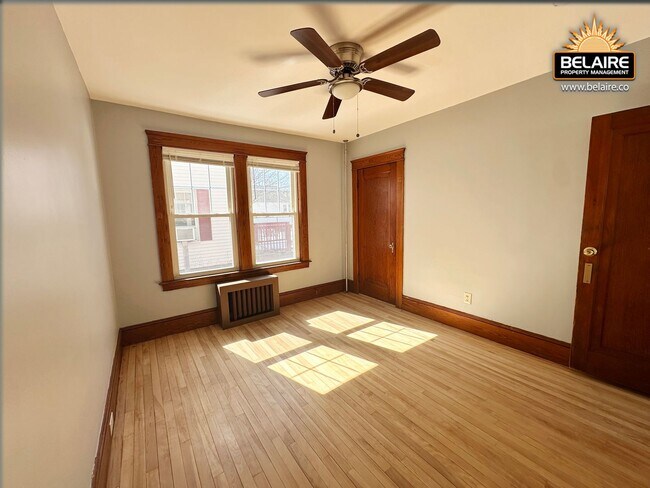 Building Photo - 107 2nd St