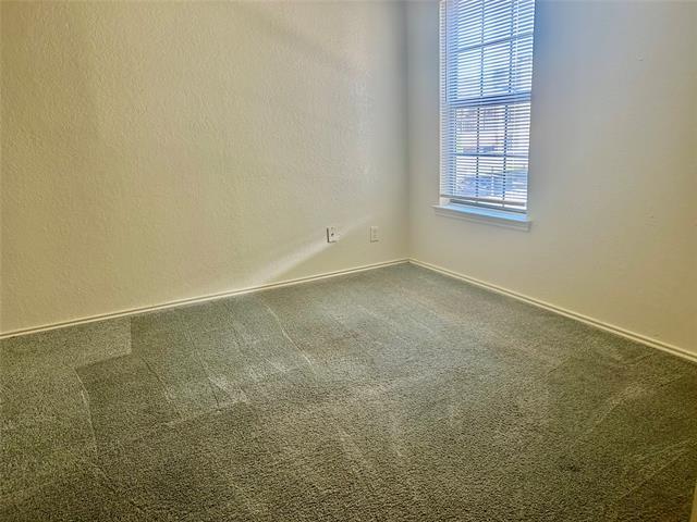 Building Photo - 411 Crestline Dr