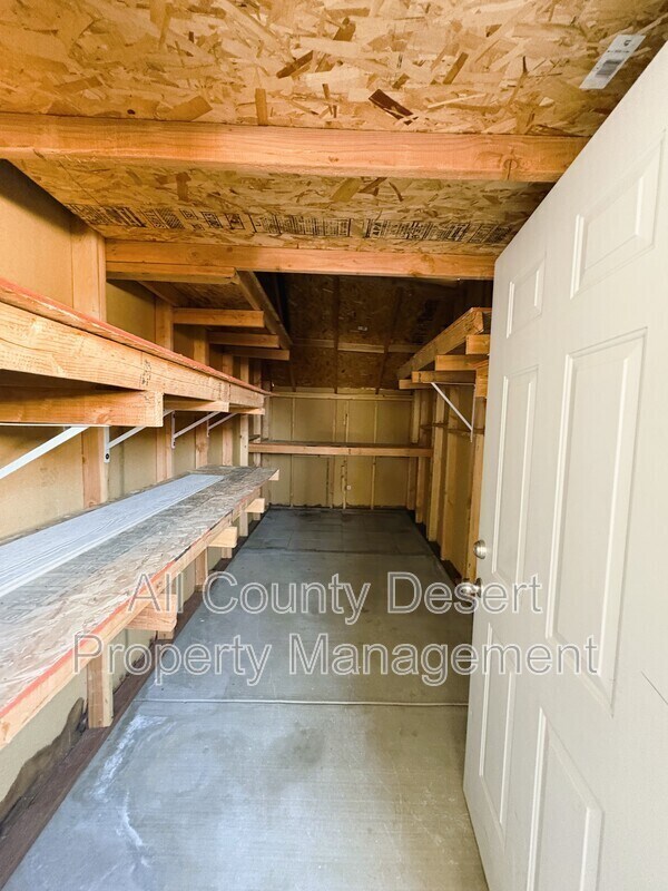 Building Photo - 43155 Portola Ave