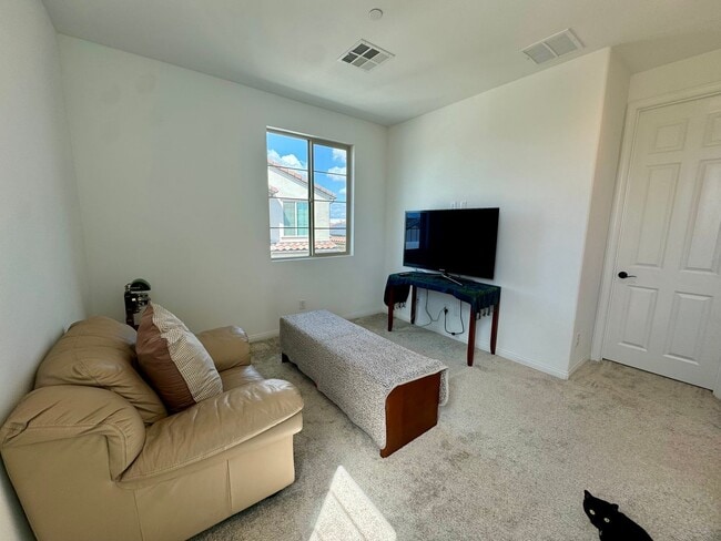 Building Photo - Spacious 3 Bed / 3.5 Bath Condo in The Preserve Community