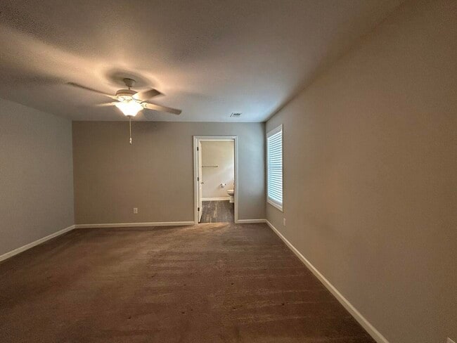 Building Photo - 610 Constitution Dr