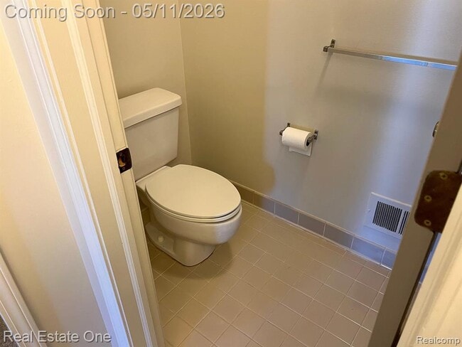 Building Photo - 1629 Glenbrooke Ct