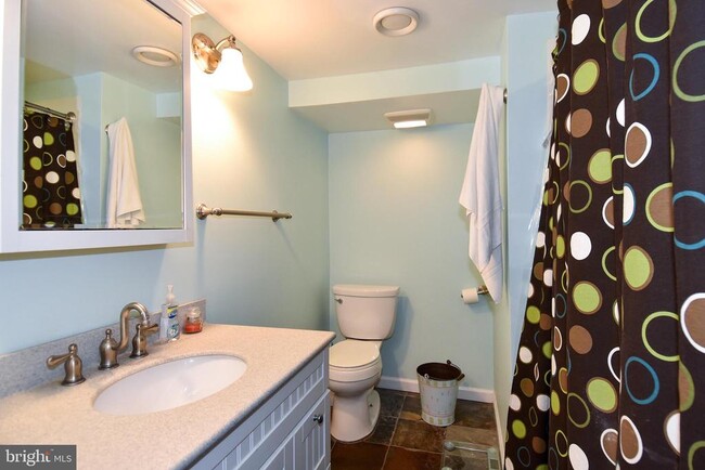 Building Photo - 6246 22nd Rd N