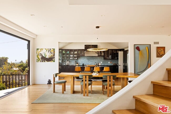 Building Photo - 4301 Cromwell Ave