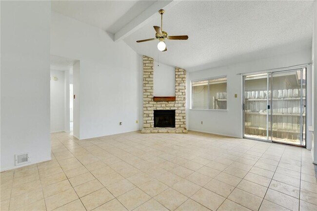 Building Photo - 16803 Pocono Dr