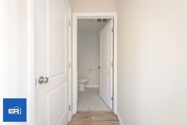 Building Photo - 3 Bed Home in Los Angeles CA for Rent 90033 Garage Available