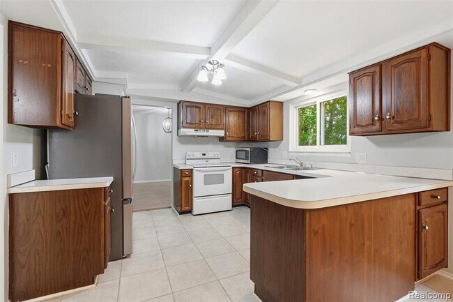 Building Photo - 1880 Welling Dr