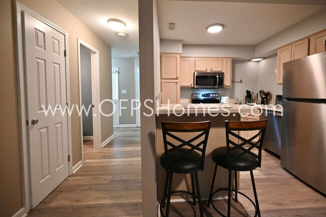 Building Photo - WaterFront, Furnished Unit in Niceville