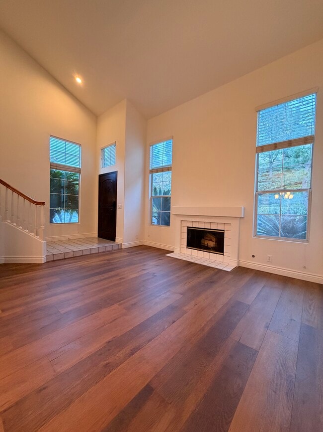 Building Photo - 27 Surfbird Ln