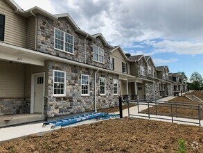 Building Photo - Spacious 3-Bed, 3.5-Bath Townhouse on East...