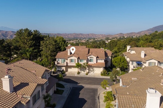 Building Photo - 1010 S Farralon Ln