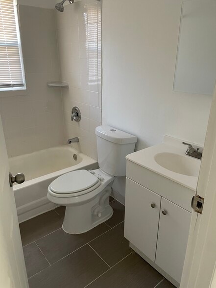 Bathroom - 1416 Ashby Ave