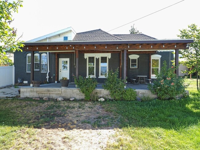 Building Photo - 408 E 775 N
