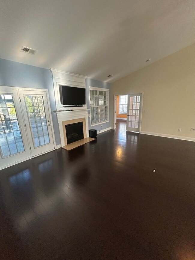 Building Photo - 1189 Parish Way