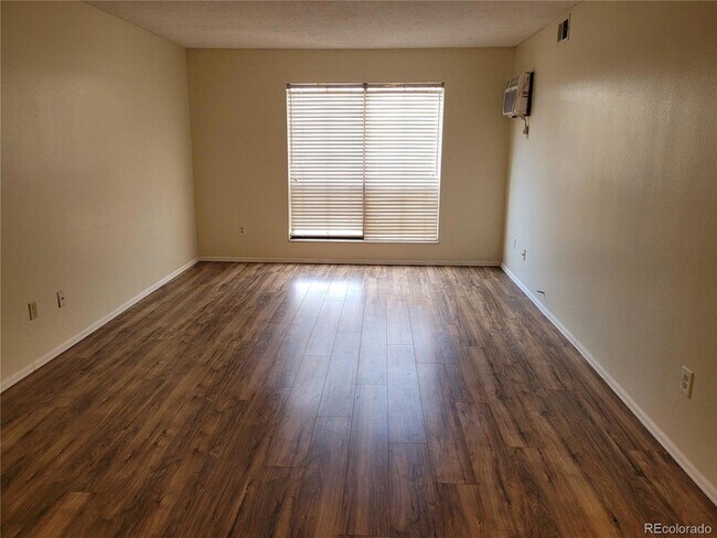 Building Photo - 3550 S Harlan St