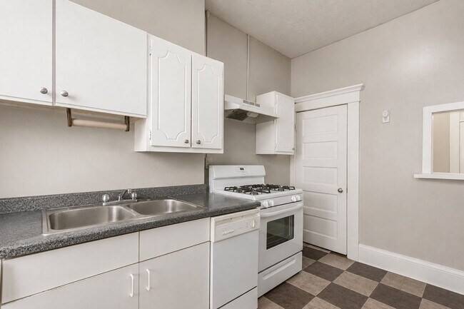 Building Photo - 204 Chittenden Ave