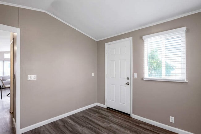 Building Photo - 341 3rd Ave