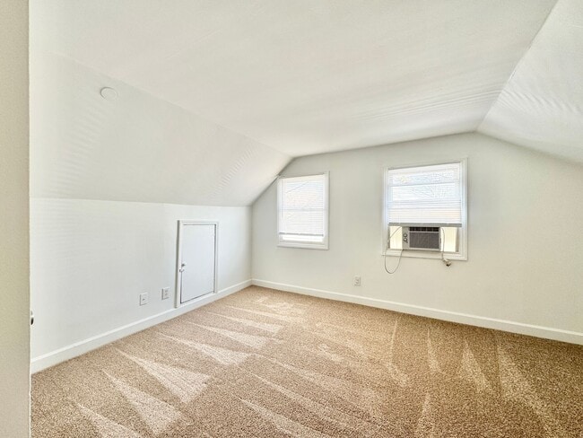 Building Photo - Updated 4 bedroom home convenient to 29