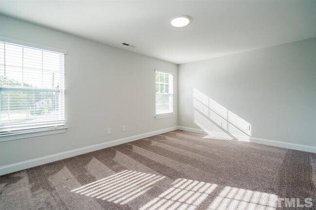 Building Photo - 2819 Dallas Valley Ln