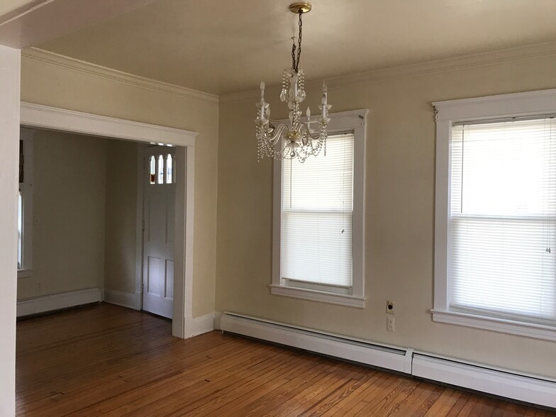 Dining room - 23 south 6th avenue