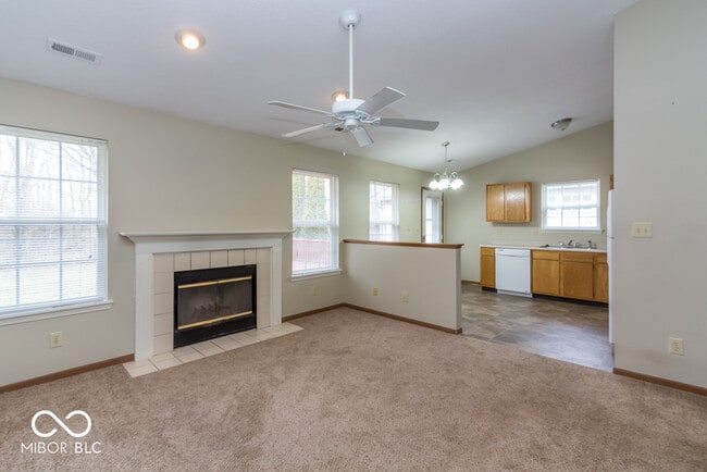 Building Photo - 5810 Rolling Bluff Ln