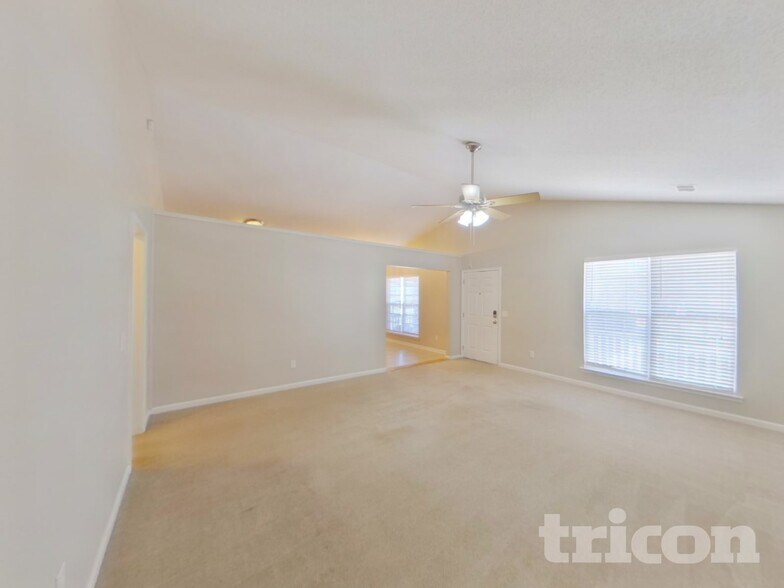 Building Photo - 189 Youpon Dr