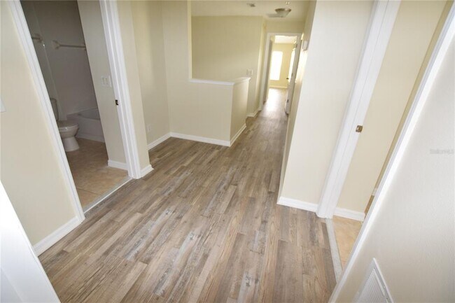 Building Photo - 9796 Tivoli Villa Dr