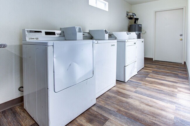 Building Photo - Porter Terrance Apartments