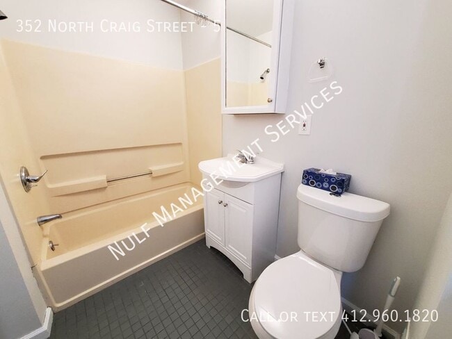 Building Photo - 352 N Craig St