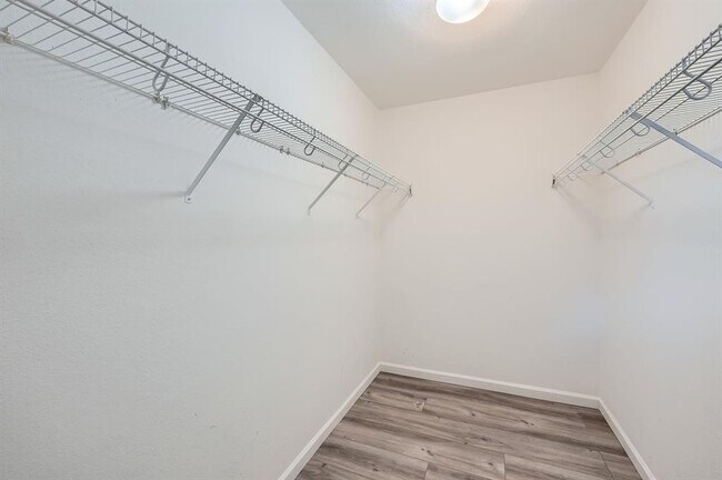 Building Photo - 305 Bird Dog Bend