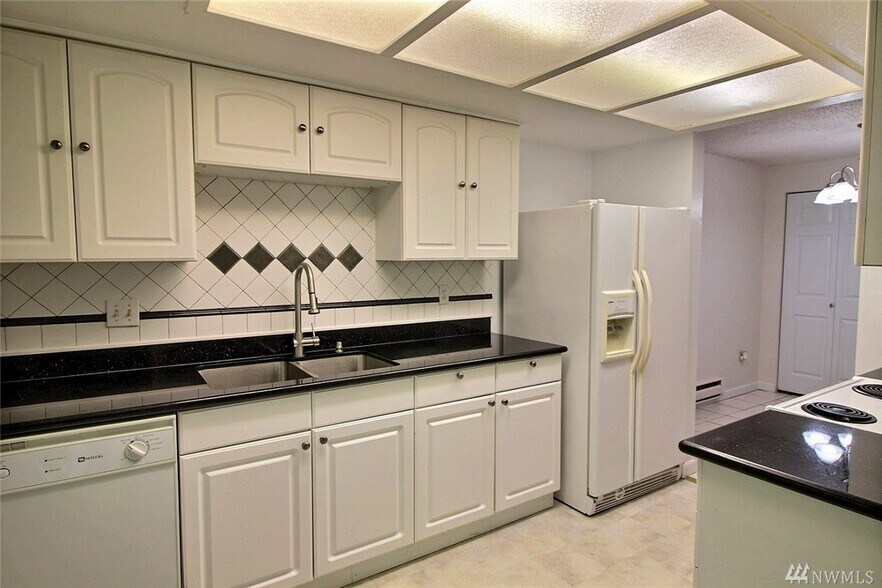 Building Photo - 17534 151st Ave SE