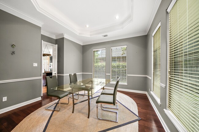 Building Photo - 11530 Legend Manor Dr