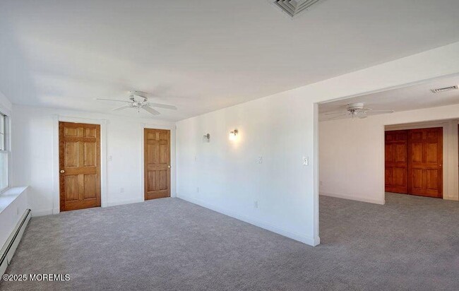 Building Photo - 59 Peters Pl