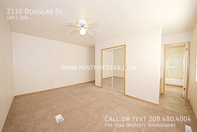 Building Photo - 2110 Douglas St