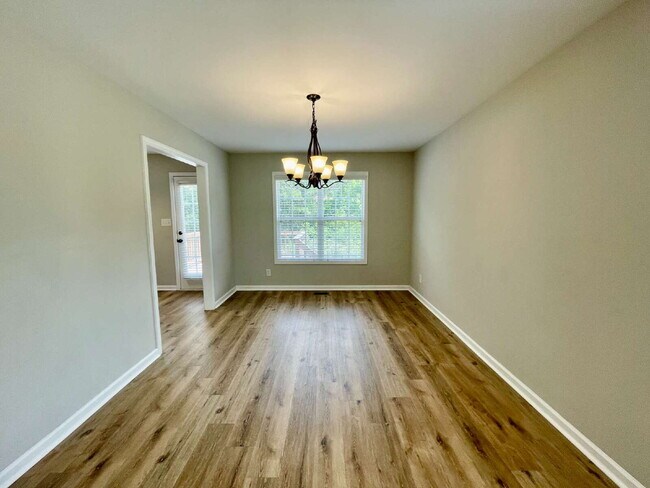 Building Photo - 3-Bed, 2 And A Half Bath Haven With Bonus ...