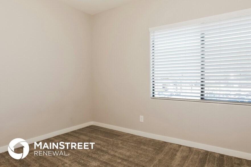 Building Photo - 1119 S Stapley Dr