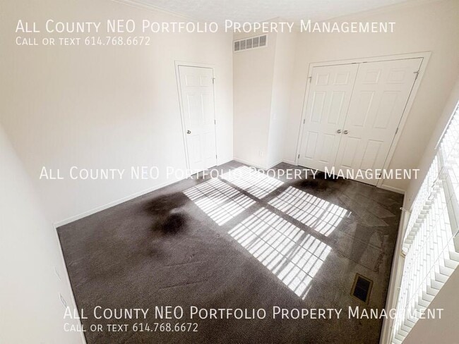 Building Photo - 2919 Woodstone Dr