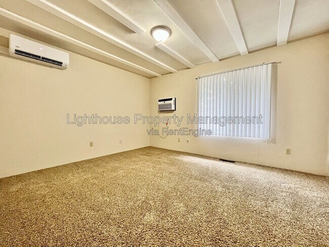 Building Photo - 10375 Portage Rd