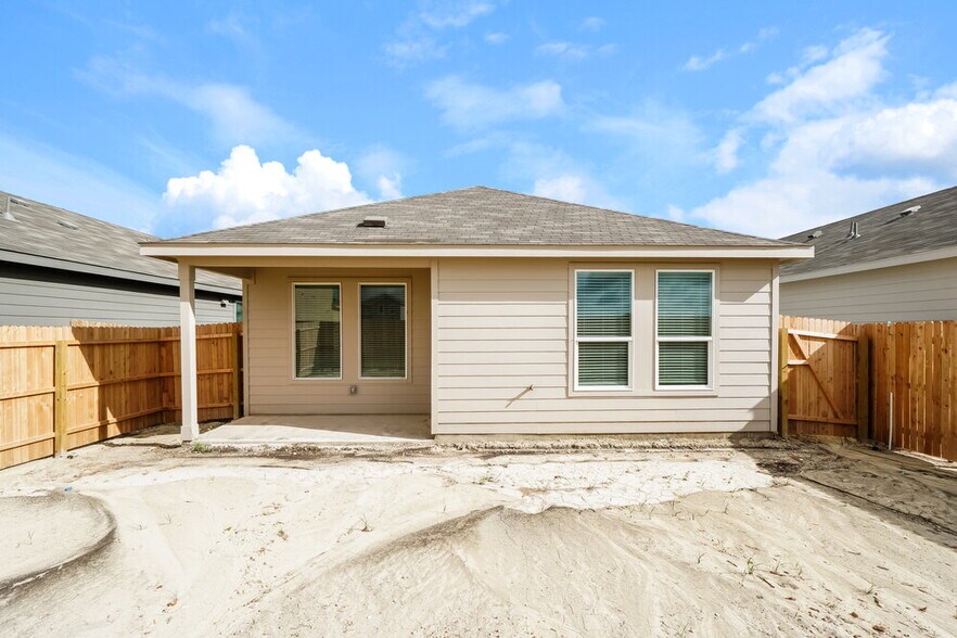 Building Photo - 542 Kayden Ct
