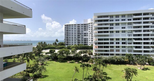 Primary Photo - 177 Ocean Ln Dr