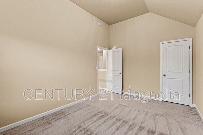 Building Photo - 2203 Grandwood Ln