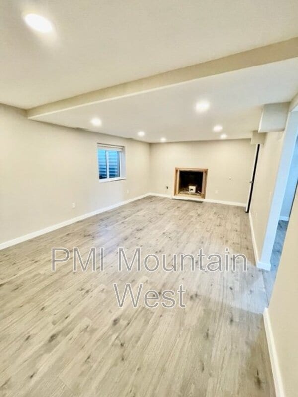 Building Photo - 762 Lacey Way