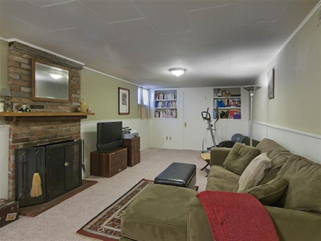 Building Photo - Spacious SE Denver Ranch - Virginia Villag...