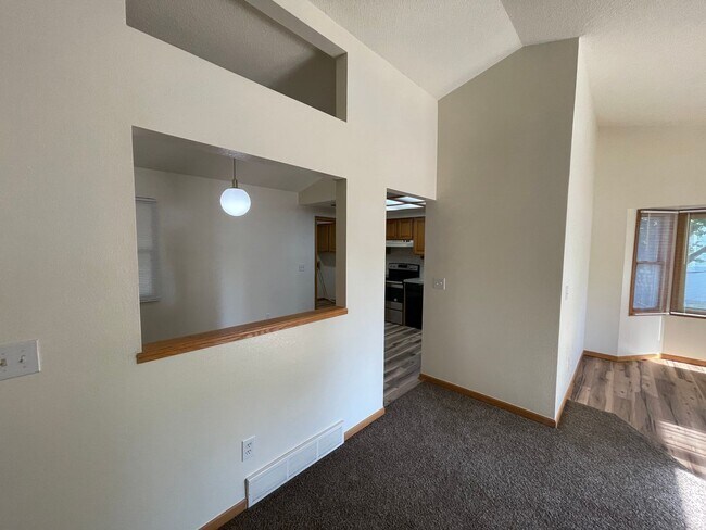 Building Photo - 2315 43rd Ave Ct